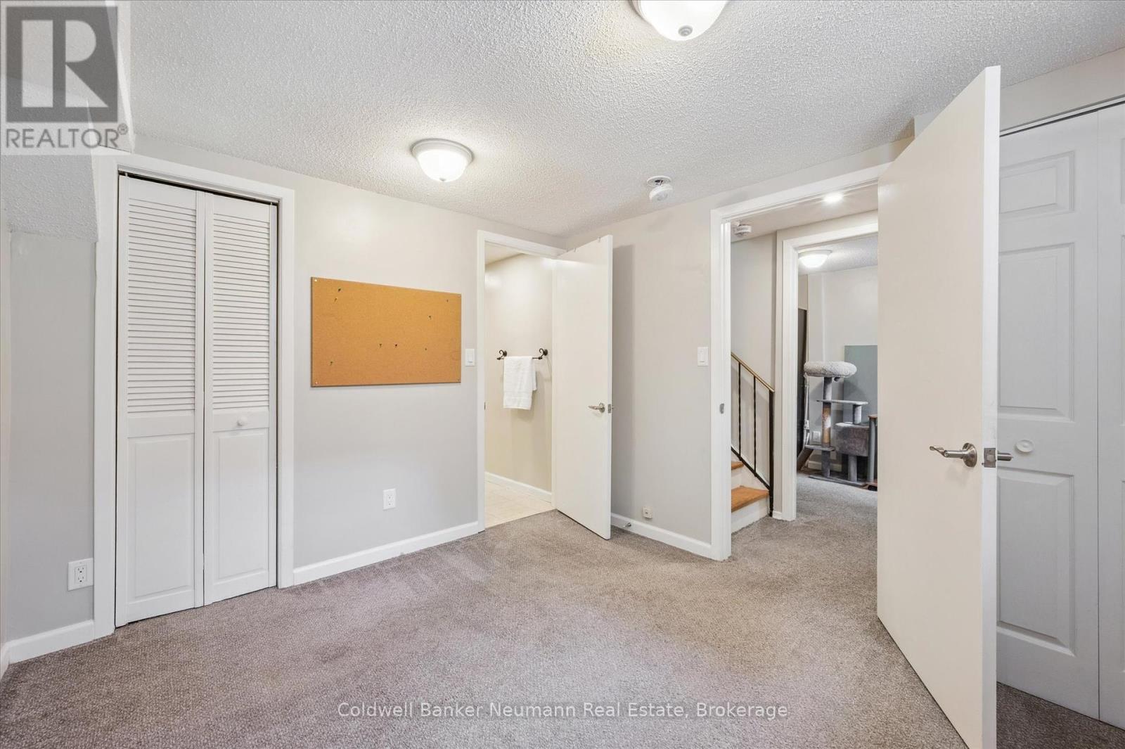 Photo 7 of 14 453 Albert Street, Waterloo ON