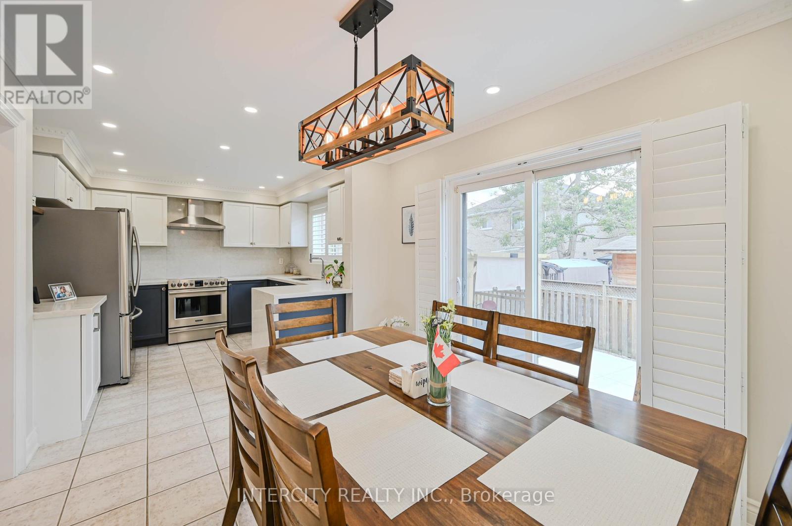 Photo 22 of 11 Allangrove Drive, Brampton ON
