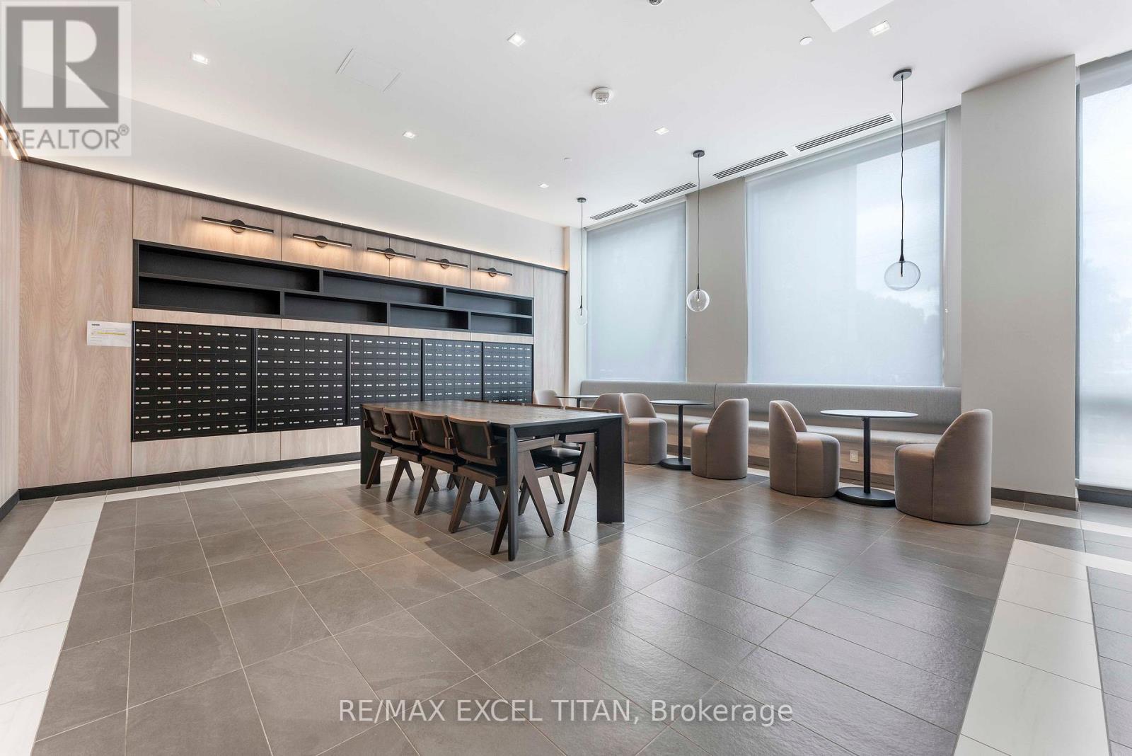 Photo 6 of 614 1 Jarvis Street, Hamilton ON