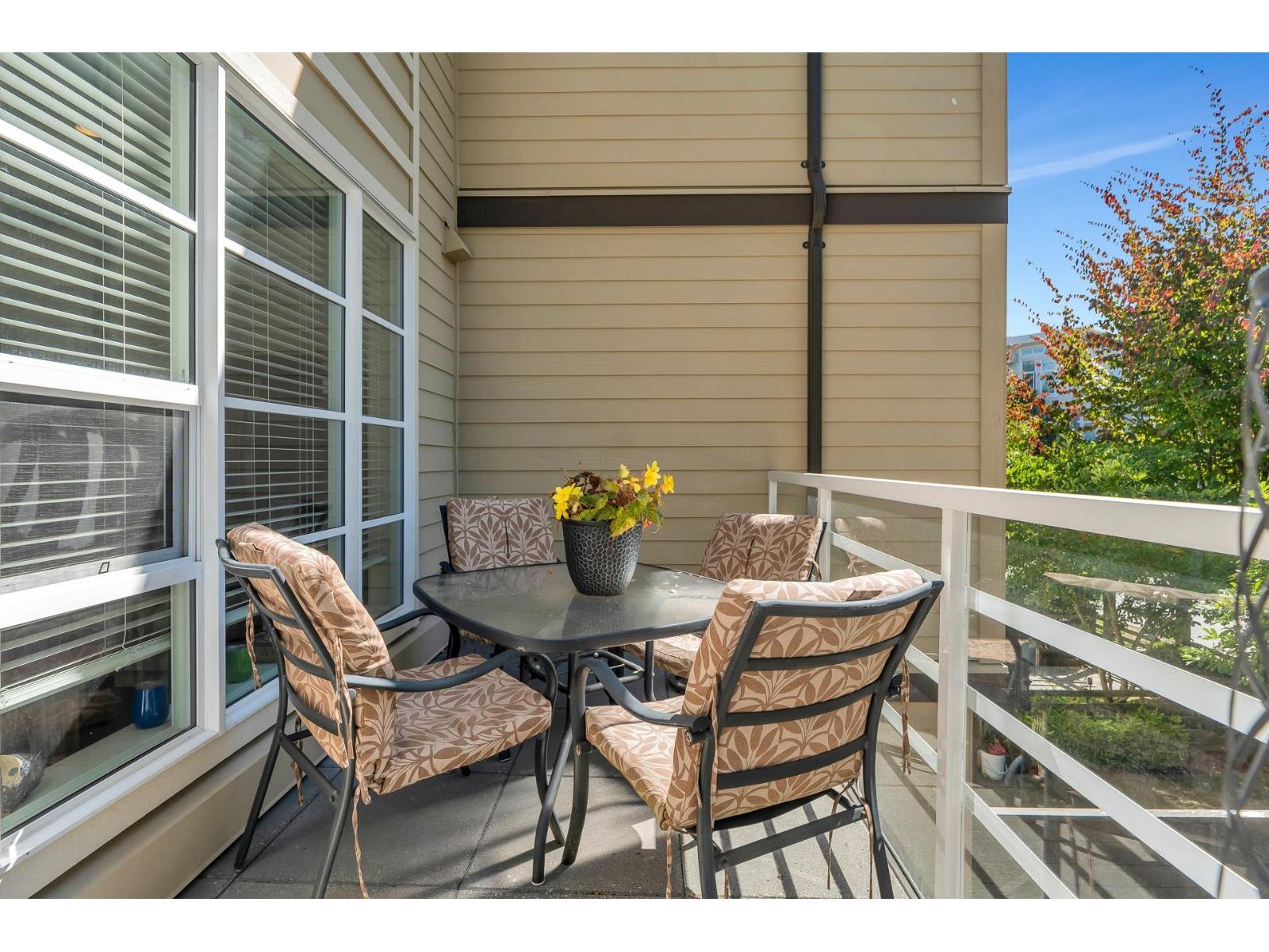 Photo 6 of 22 15405 31 Avenue, Surrey BC