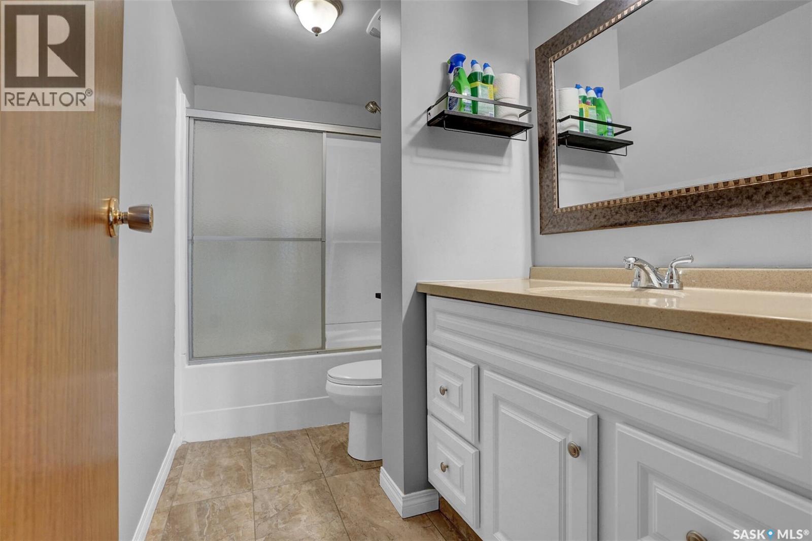 Photo 18 of 109 Wetmore Street N, Rouleau SK