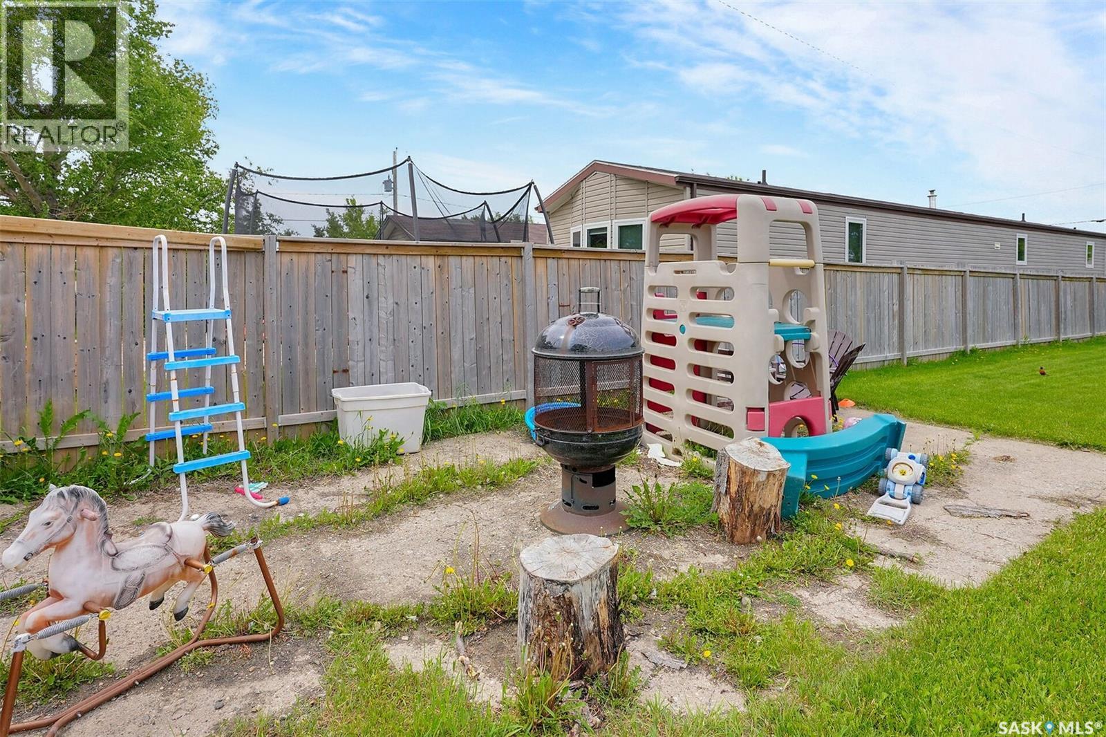 Photo 13 of 109 Wetmore Street N, Rouleau SK
