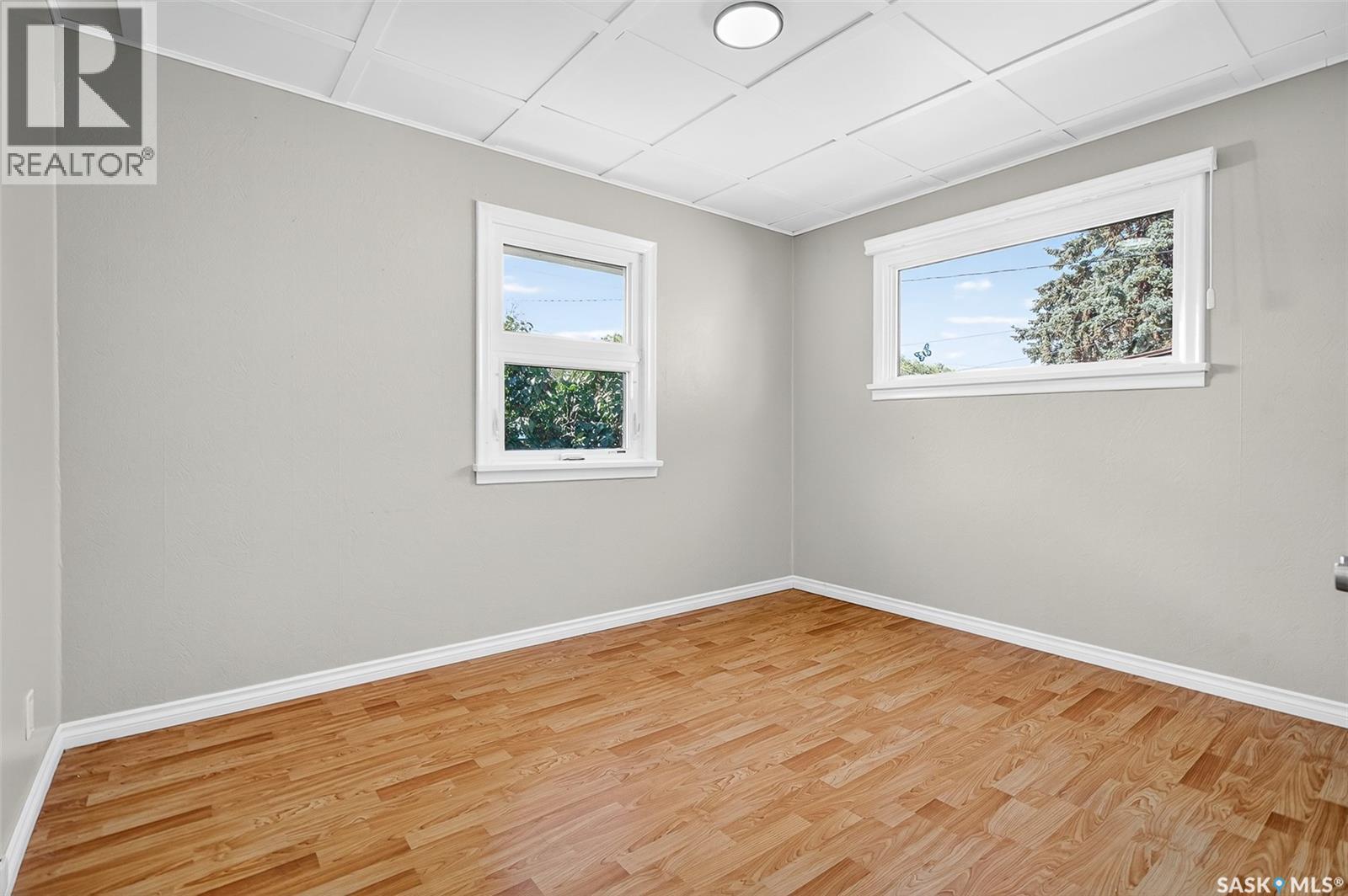 Photo 45 of 701 Hochelaga Street W, Moose Jaw SK
