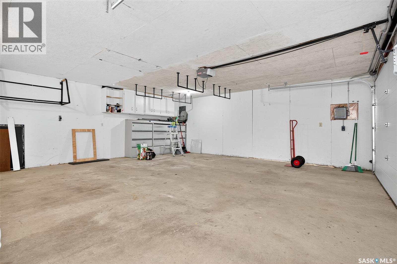 Photo 28 of 701 Hochelaga Street W, Moose Jaw SK