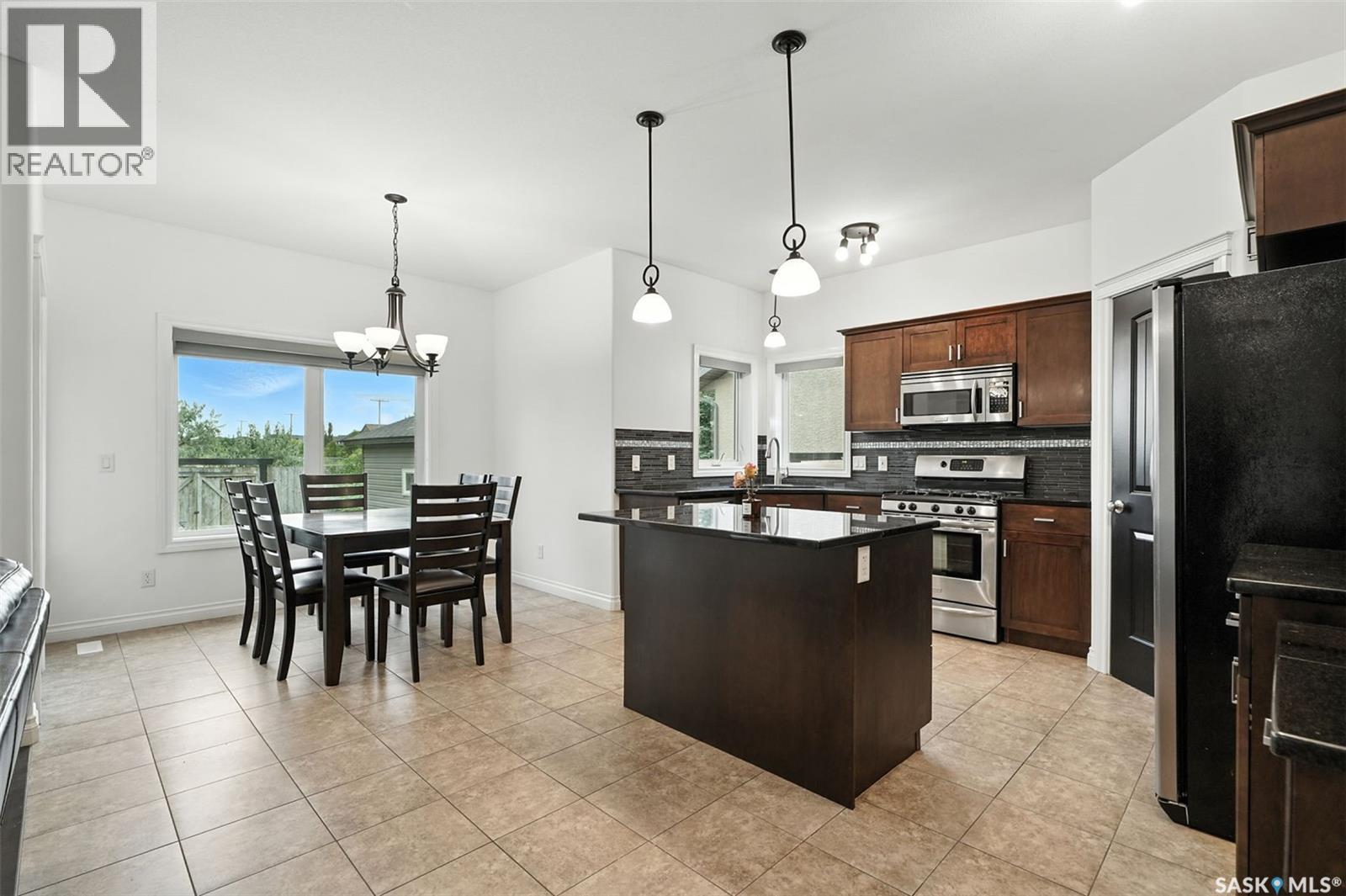 Photo 10 of 114 Lamarsh Road, Saskatoon SK