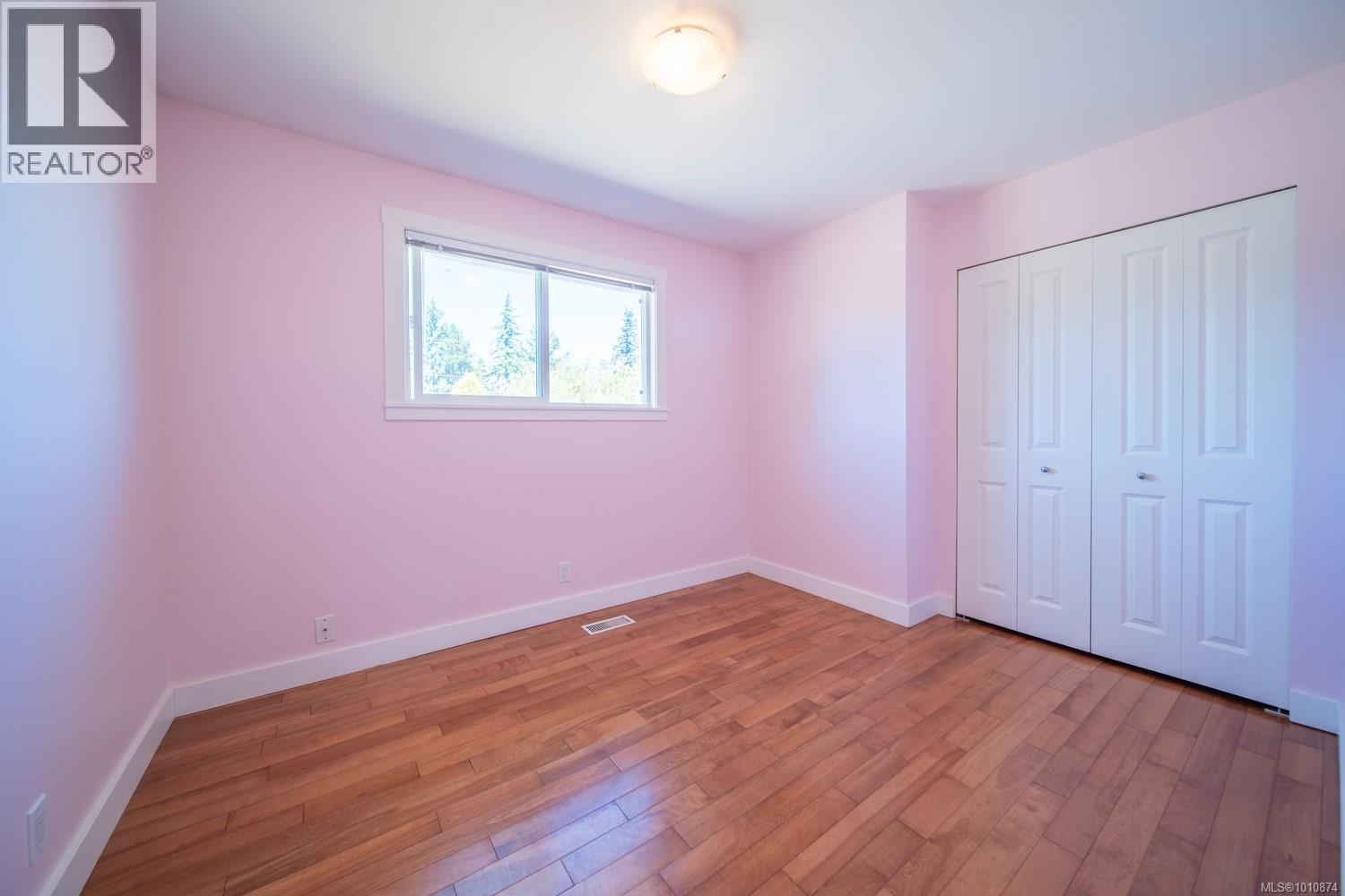 Photo 11 of 2591 Rosstown Rd, Nanaimo BC