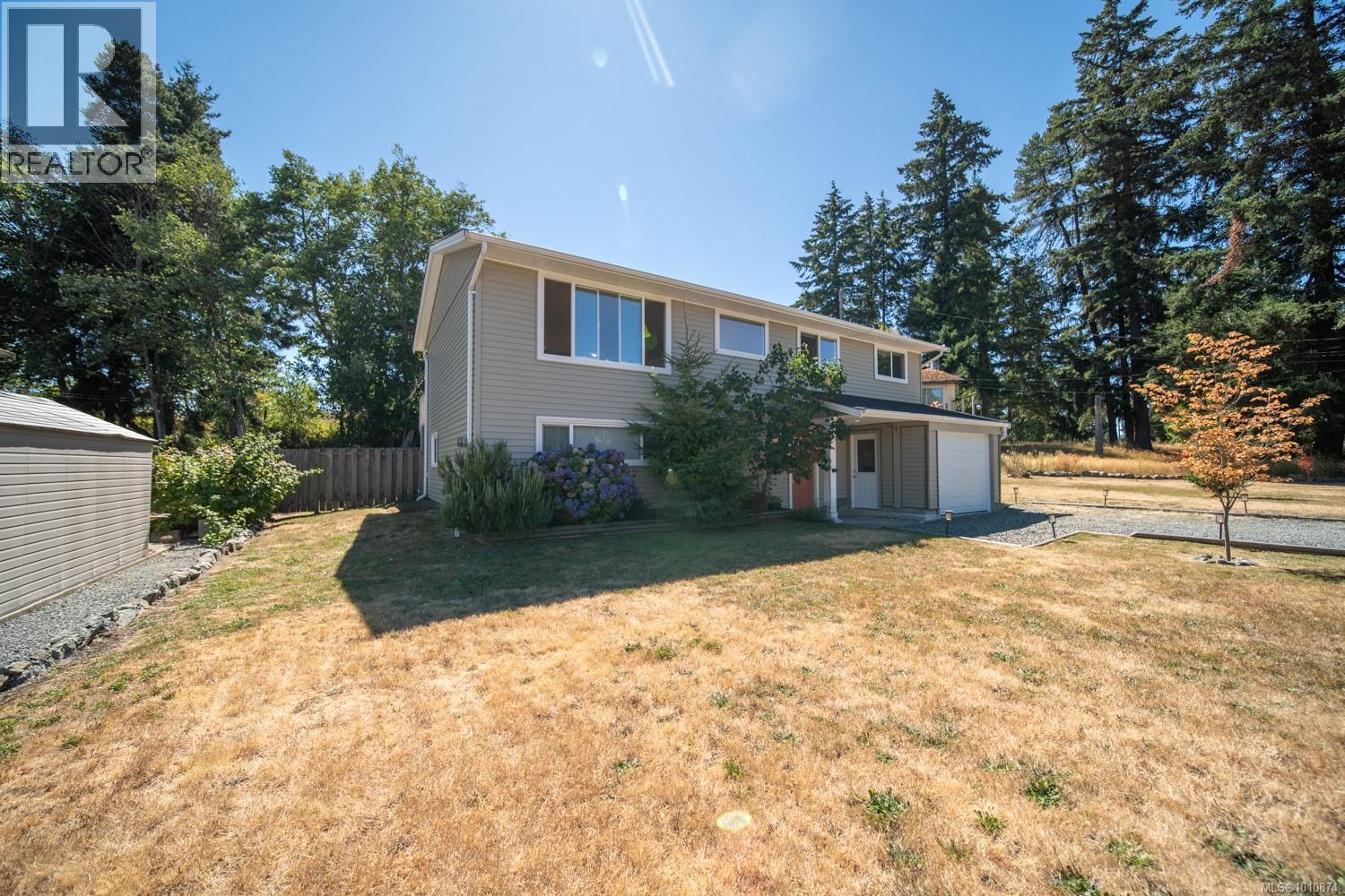 Photo 4 of 2591 Rosstown Rd, Nanaimo BC