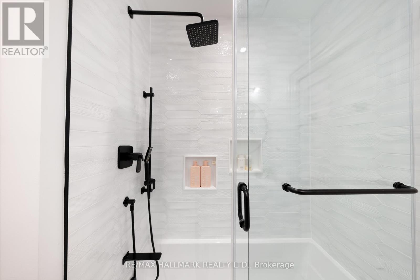 Photo 27 of 176 Melrose Avenue, Toronto ON