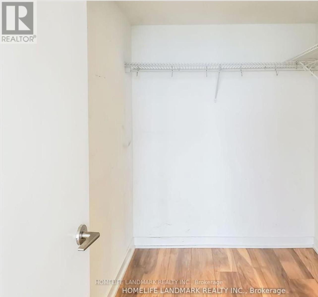 Photo 4 of 4206 85 Queens Wharf Road, Toronto ON