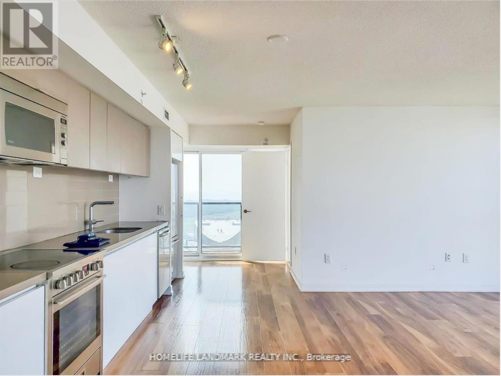 Photo 14 of 4206 85 Queens Wharf Road, Toronto ON