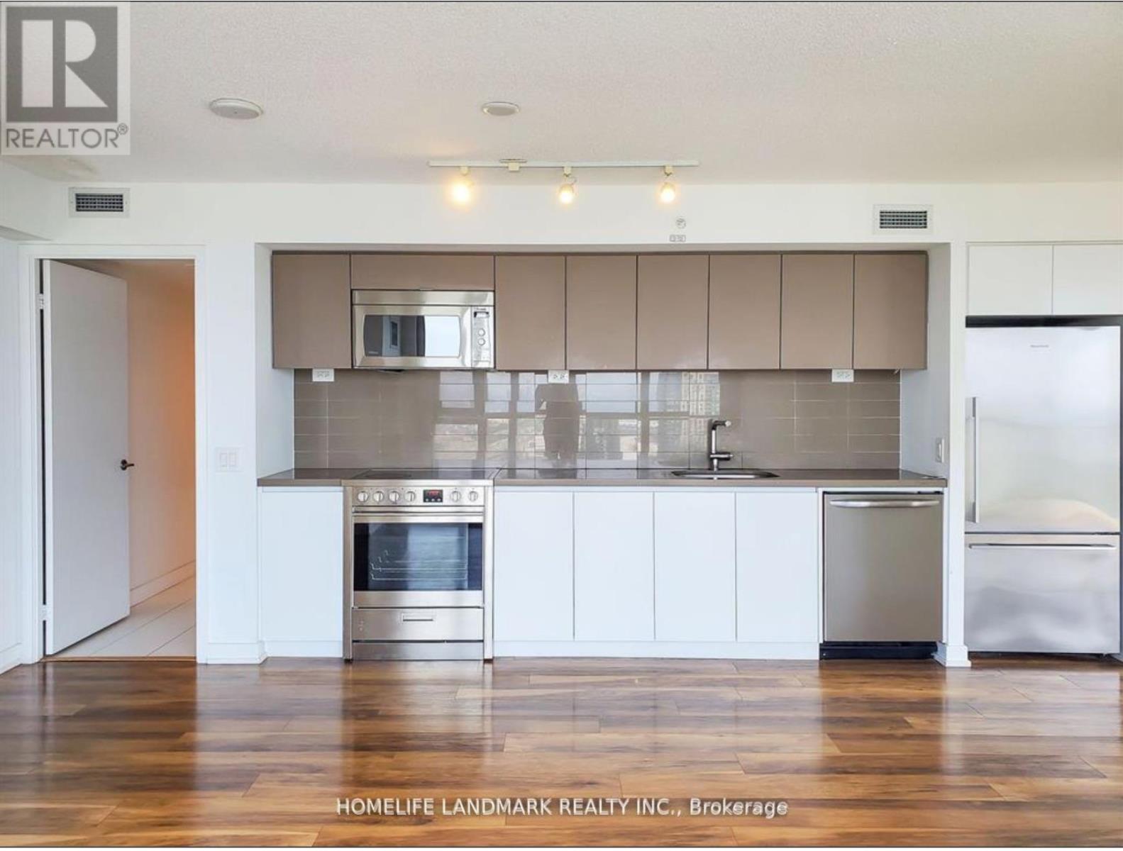 Photo 1 of 4206 85 Queens Wharf Road, Toronto ON