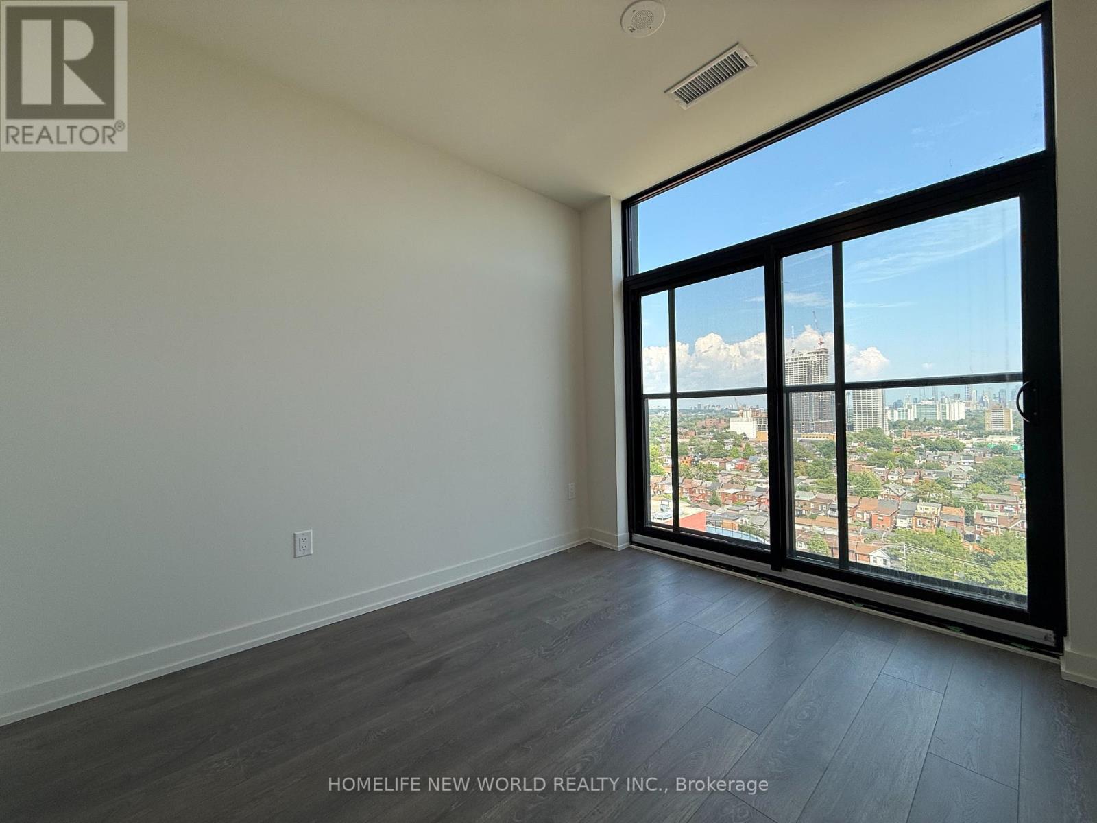 Photo 2 of 1521 181 Sterling Road, Toronto ON
