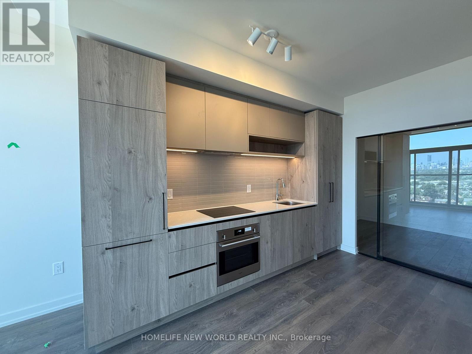 Photo 12 of 1521 181 Sterling Road, Toronto ON
