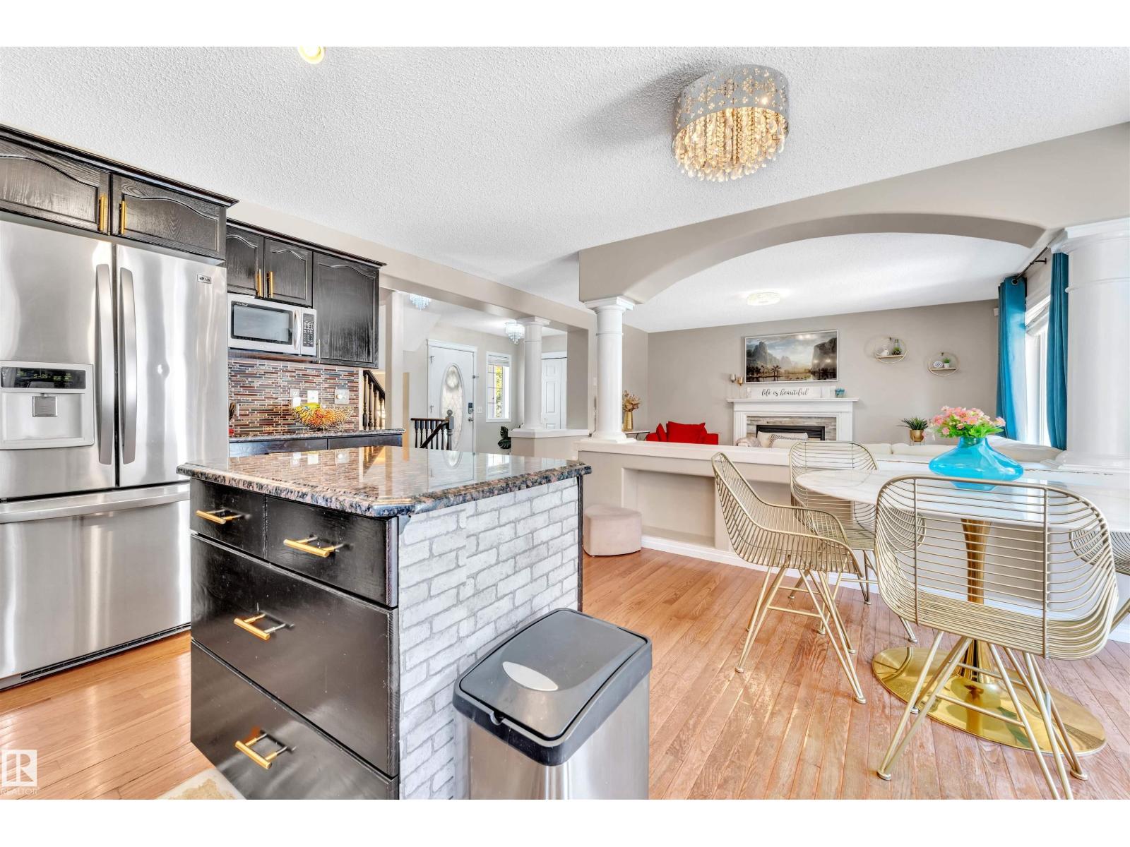 Photo 28 of 16347 87 St Nw, Edmonton AB