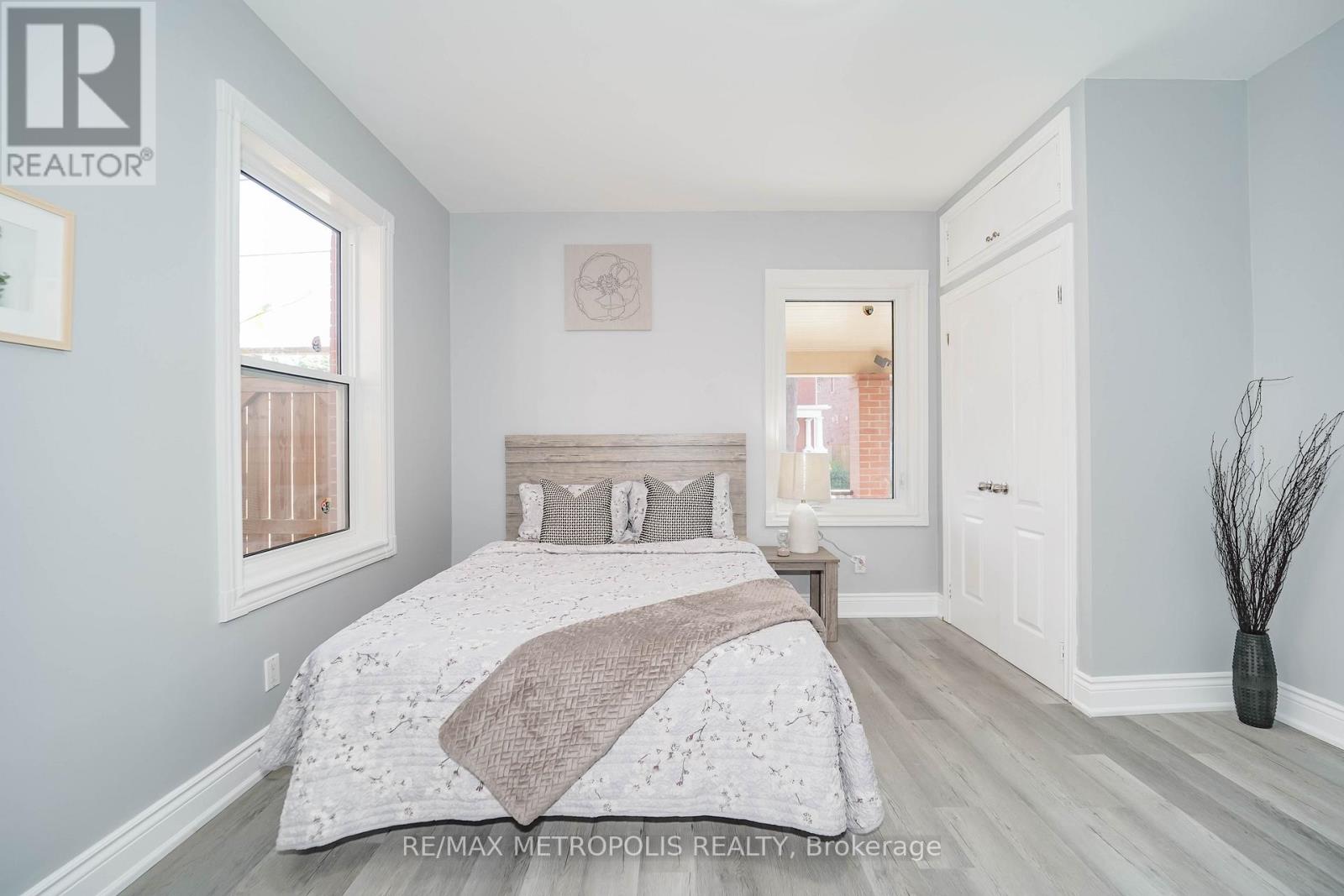 Photo 1 of 136 Celina Street, Oshawa ON
