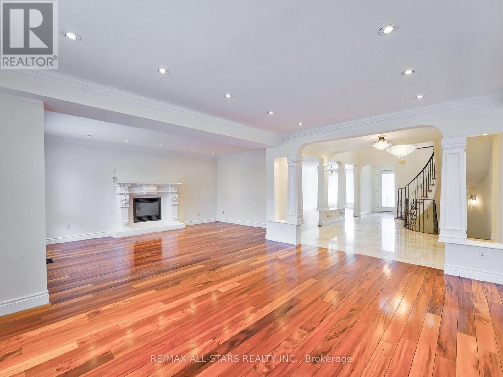 Photo 36 of 2227 Rodick Road, Markham ON