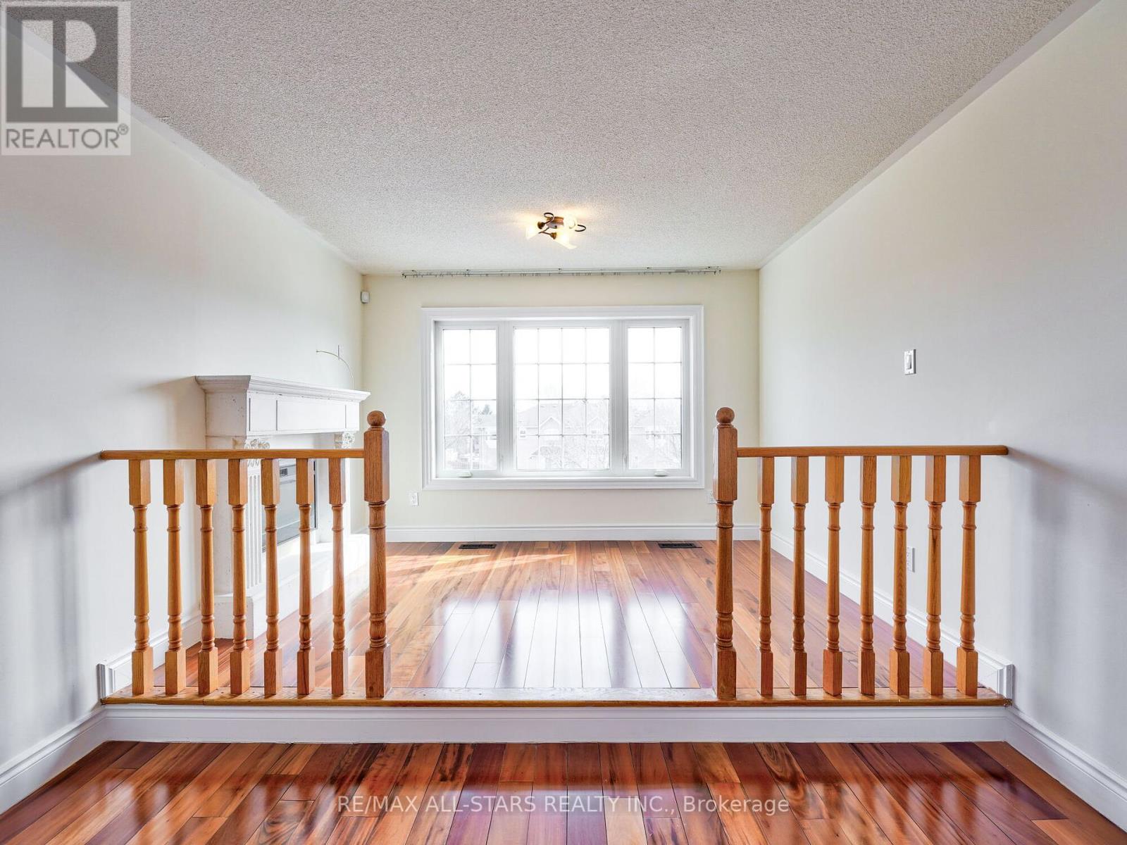 Photo 31 of 2227 Rodick Road, Markham ON