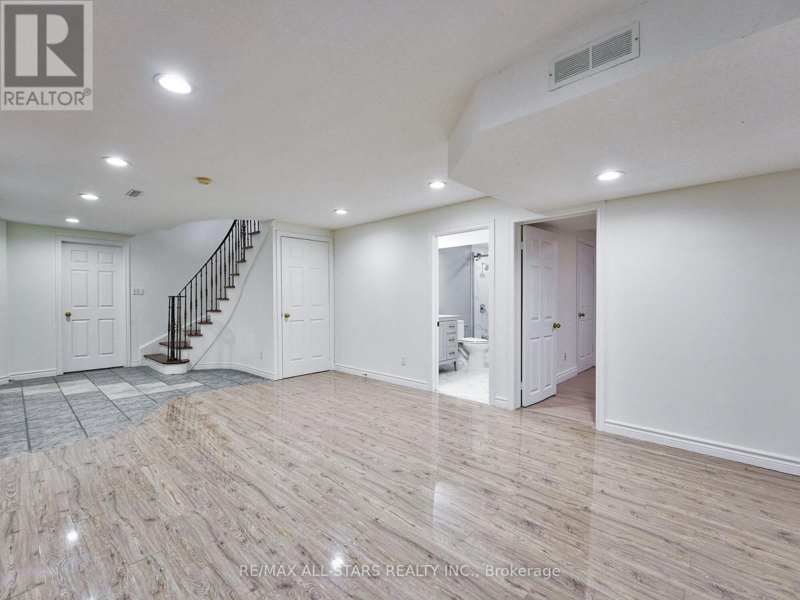 Photo 12 of 2227 Rodick Road, Markham ON