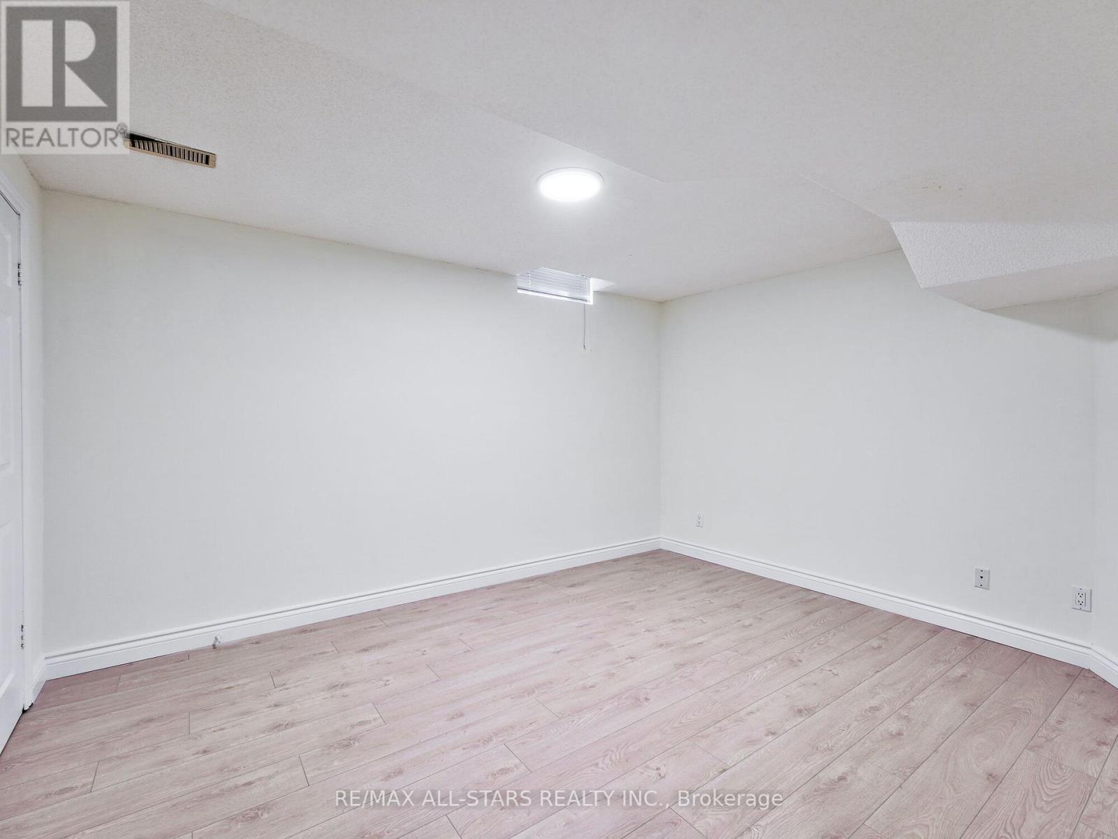 Photo 18 of 2227 Rodick Road, Markham ON