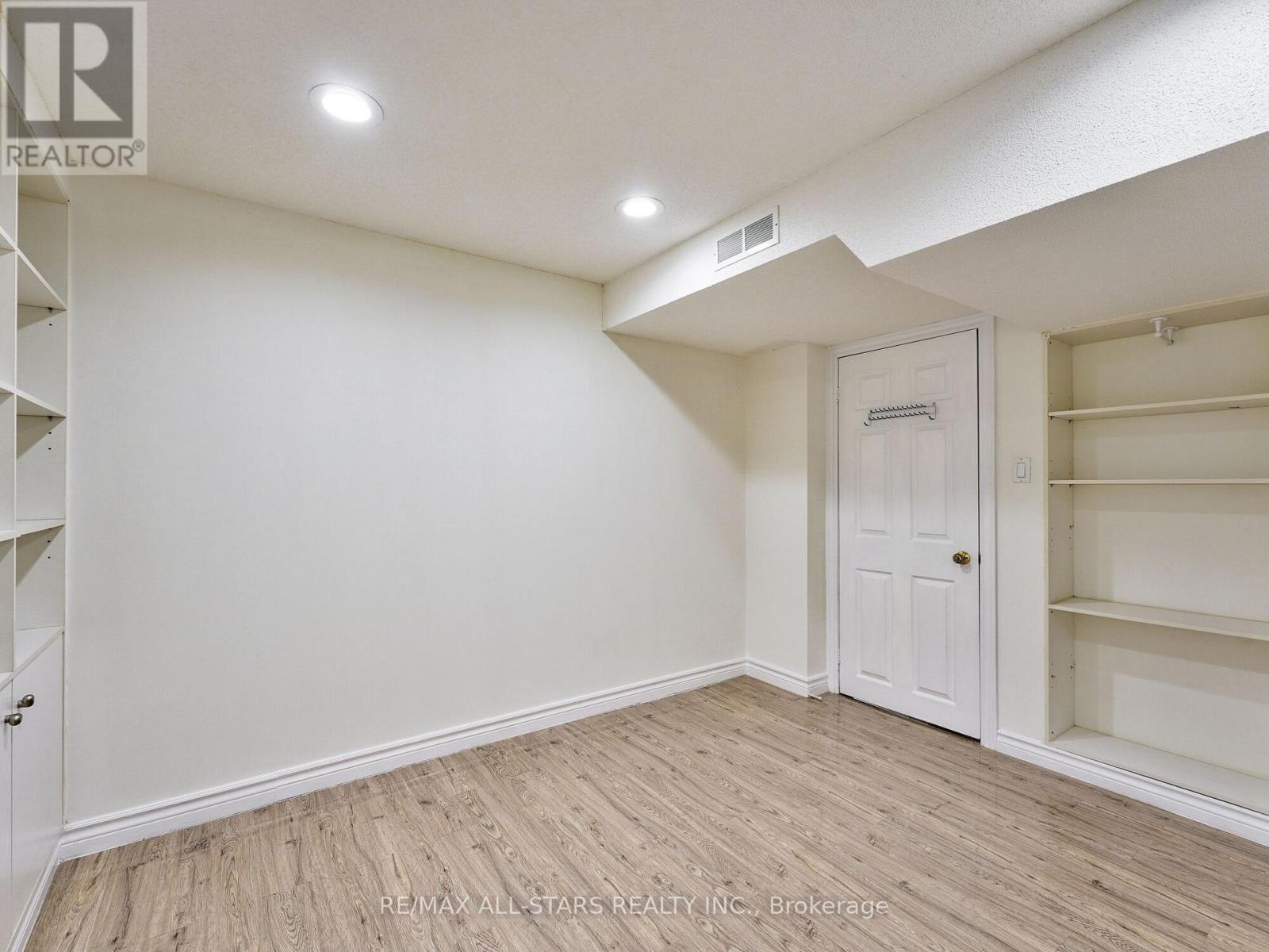 Photo 35 of 2227 Rodick Road, Markham ON