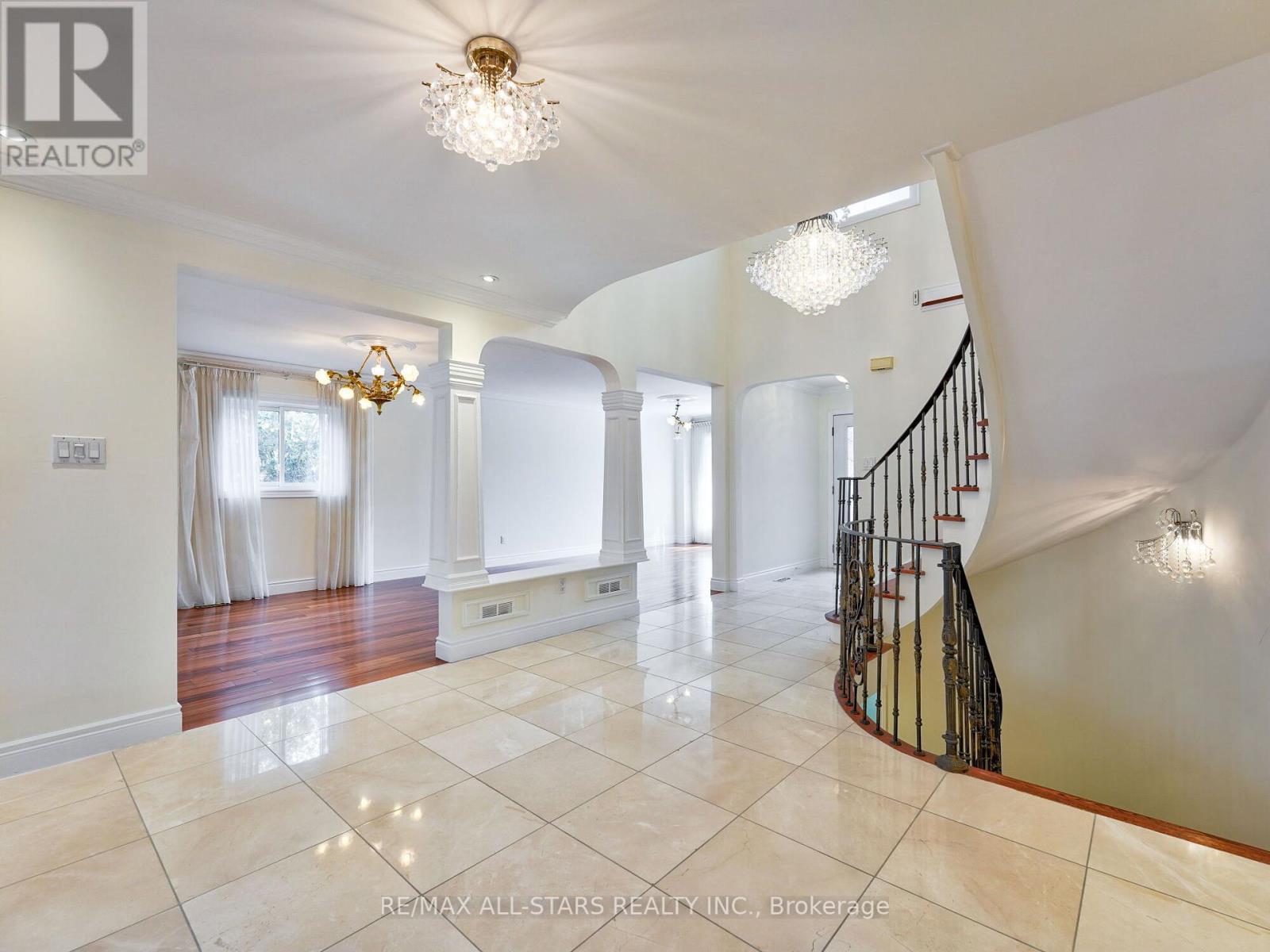 Photo 37 of 2227 Rodick Road, Markham ON