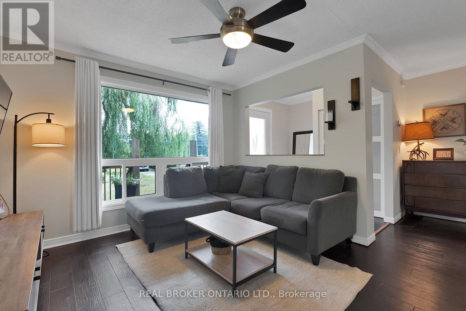 Photo 46 of 1036 Metro Road N, Georgina ON