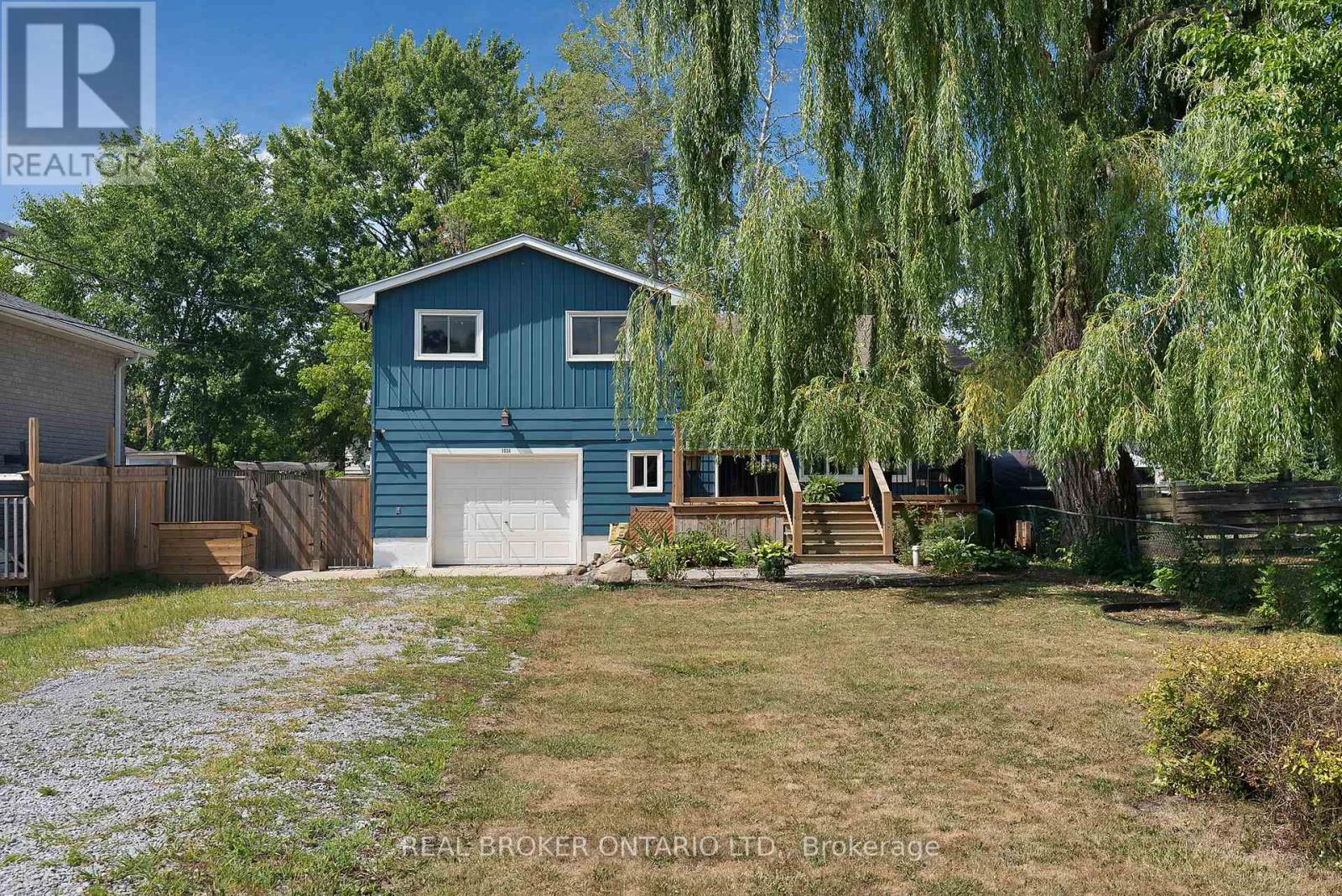 Photo 43 of 1036 Metro Road N, Georgina ON