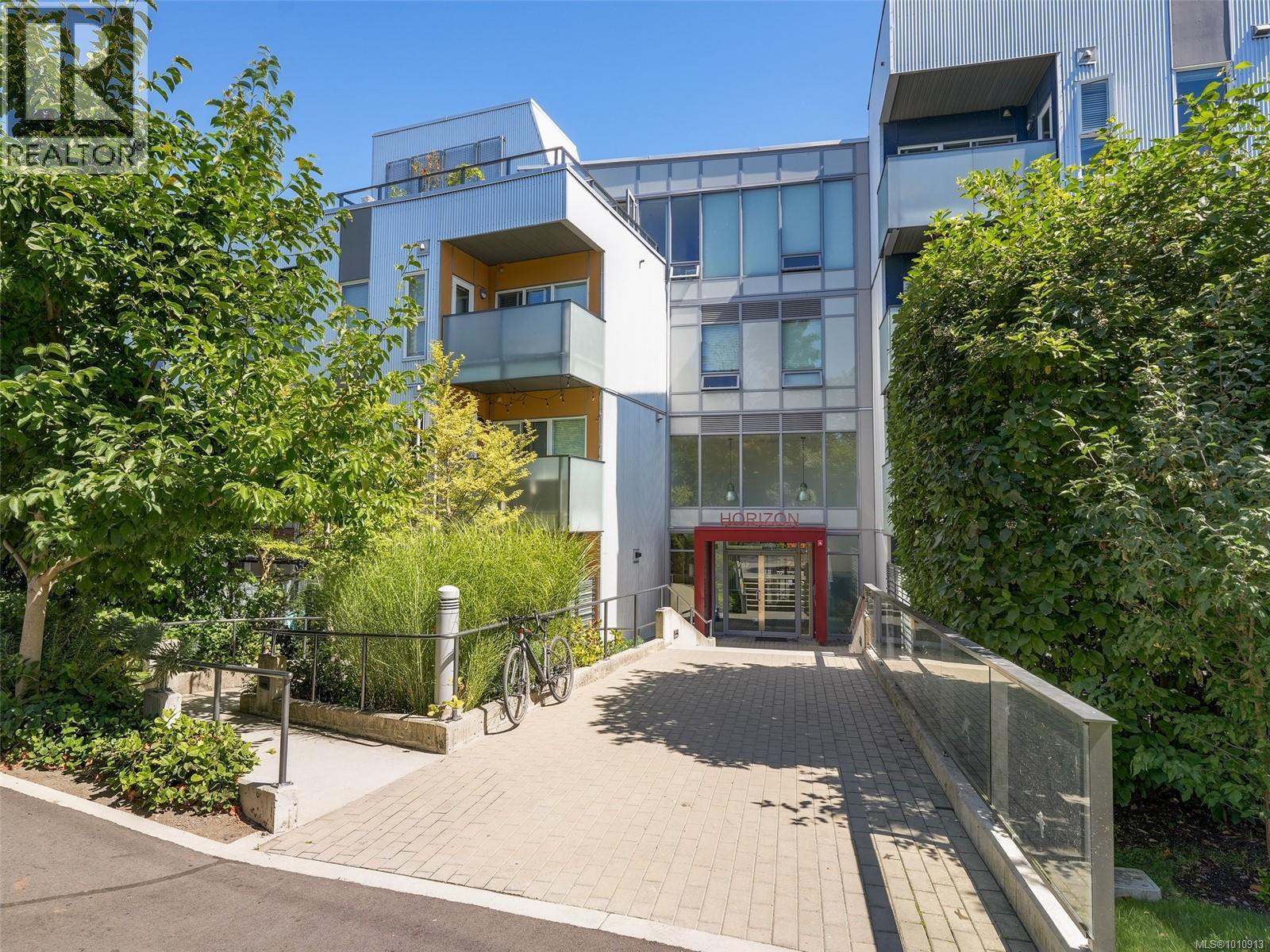 207 767 Tyee Road, Victoria