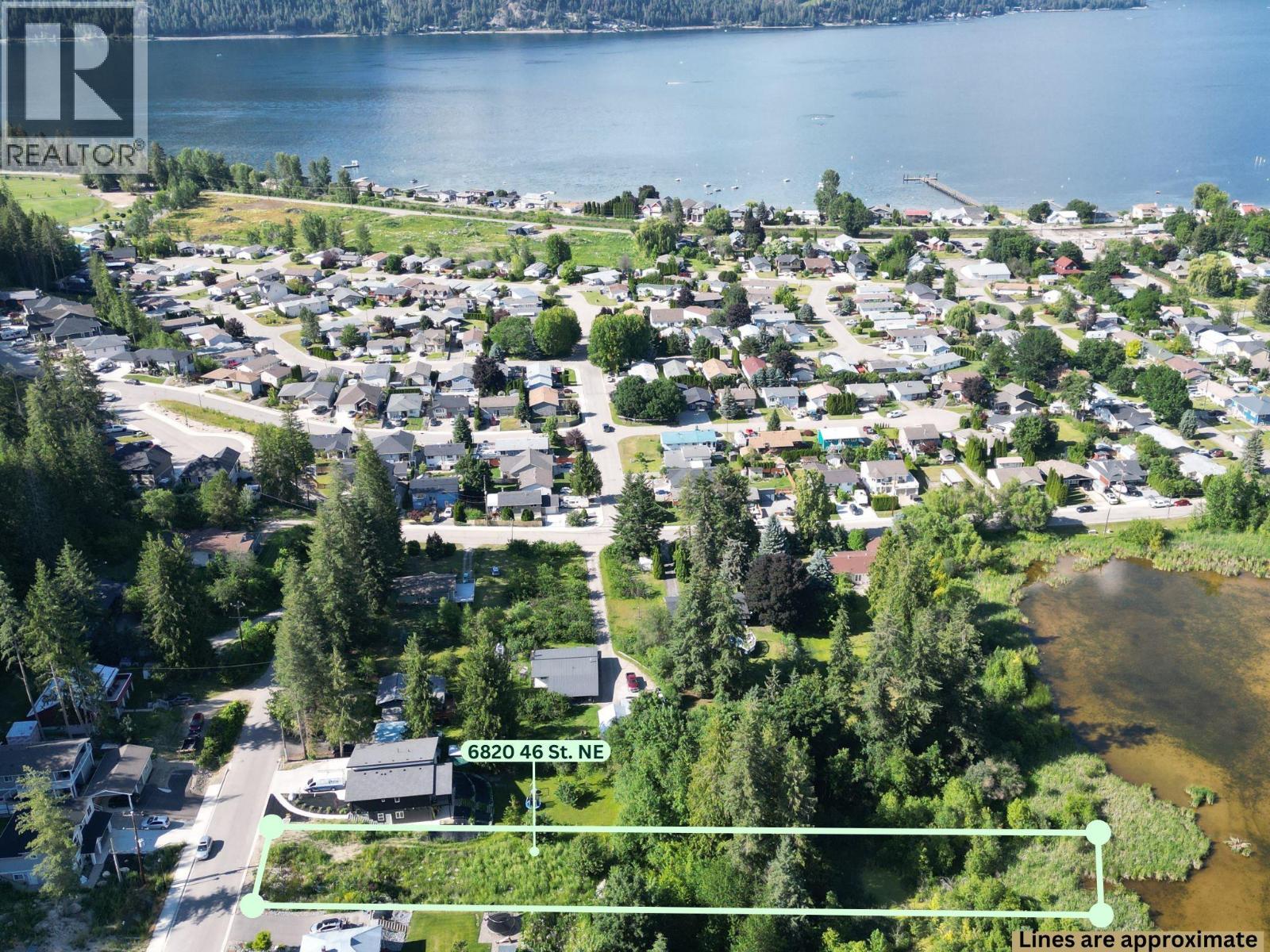  6820 46 Street Northeast, Salmon Arm