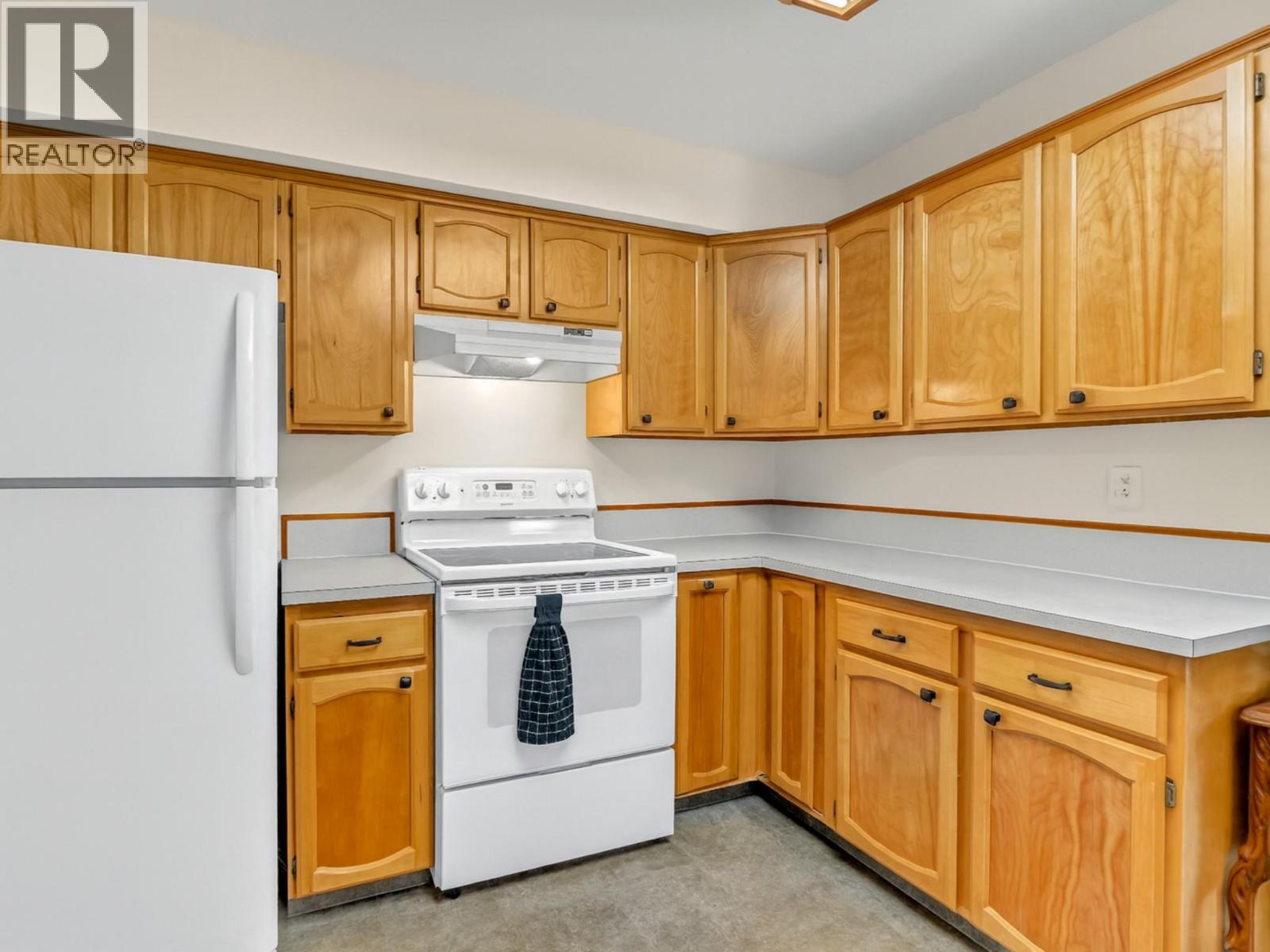 202 298 YORKTON Avenue, Penticton