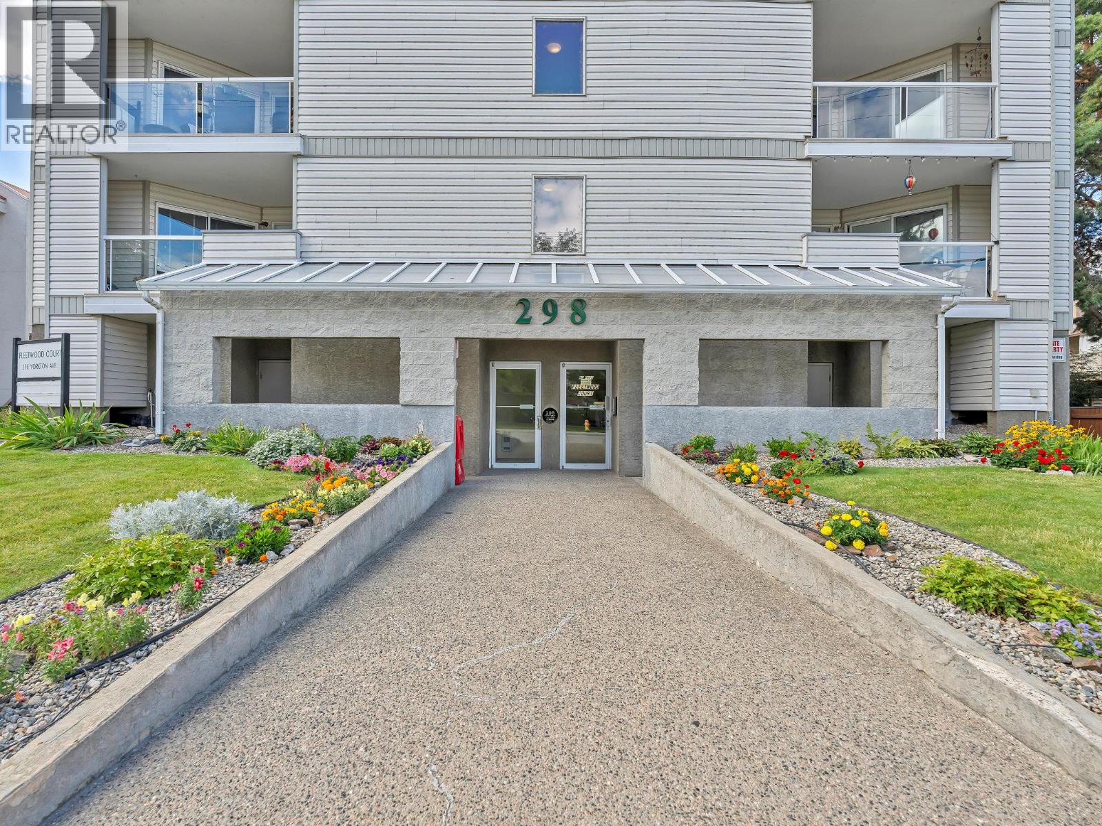 202 298 YORKTON Avenue, Penticton