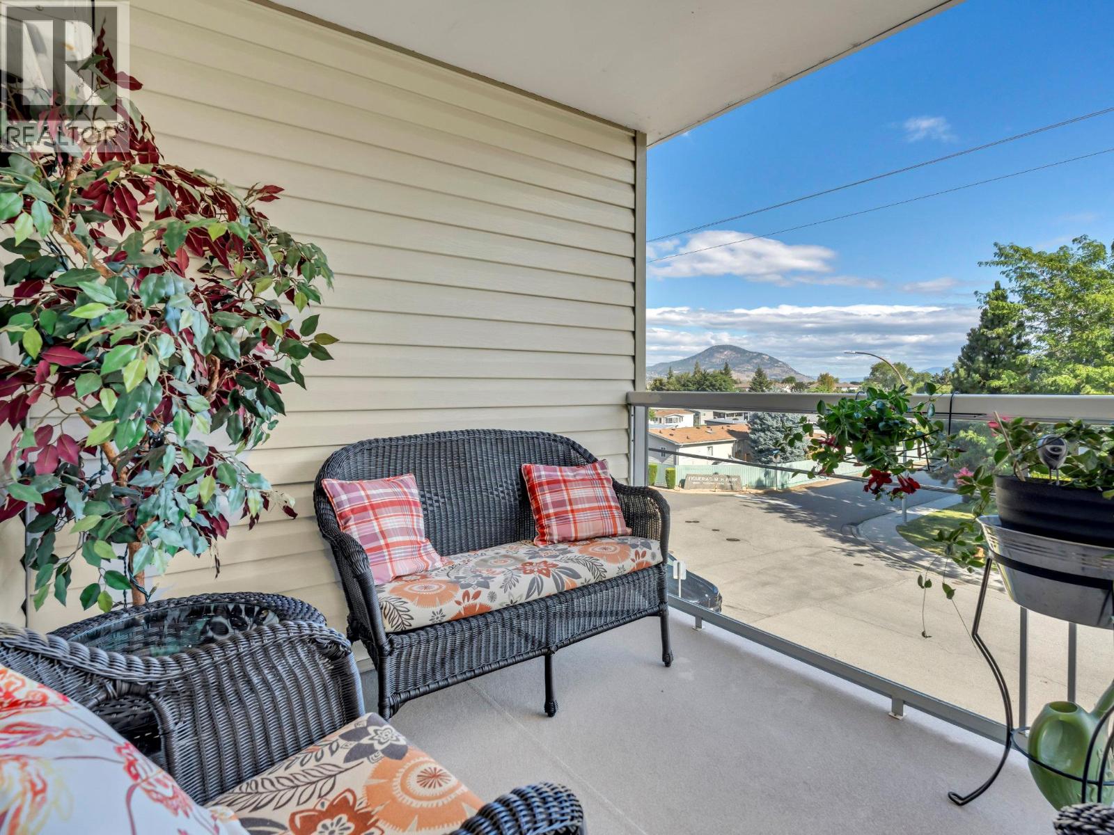 202 298 YORKTON Avenue, Penticton