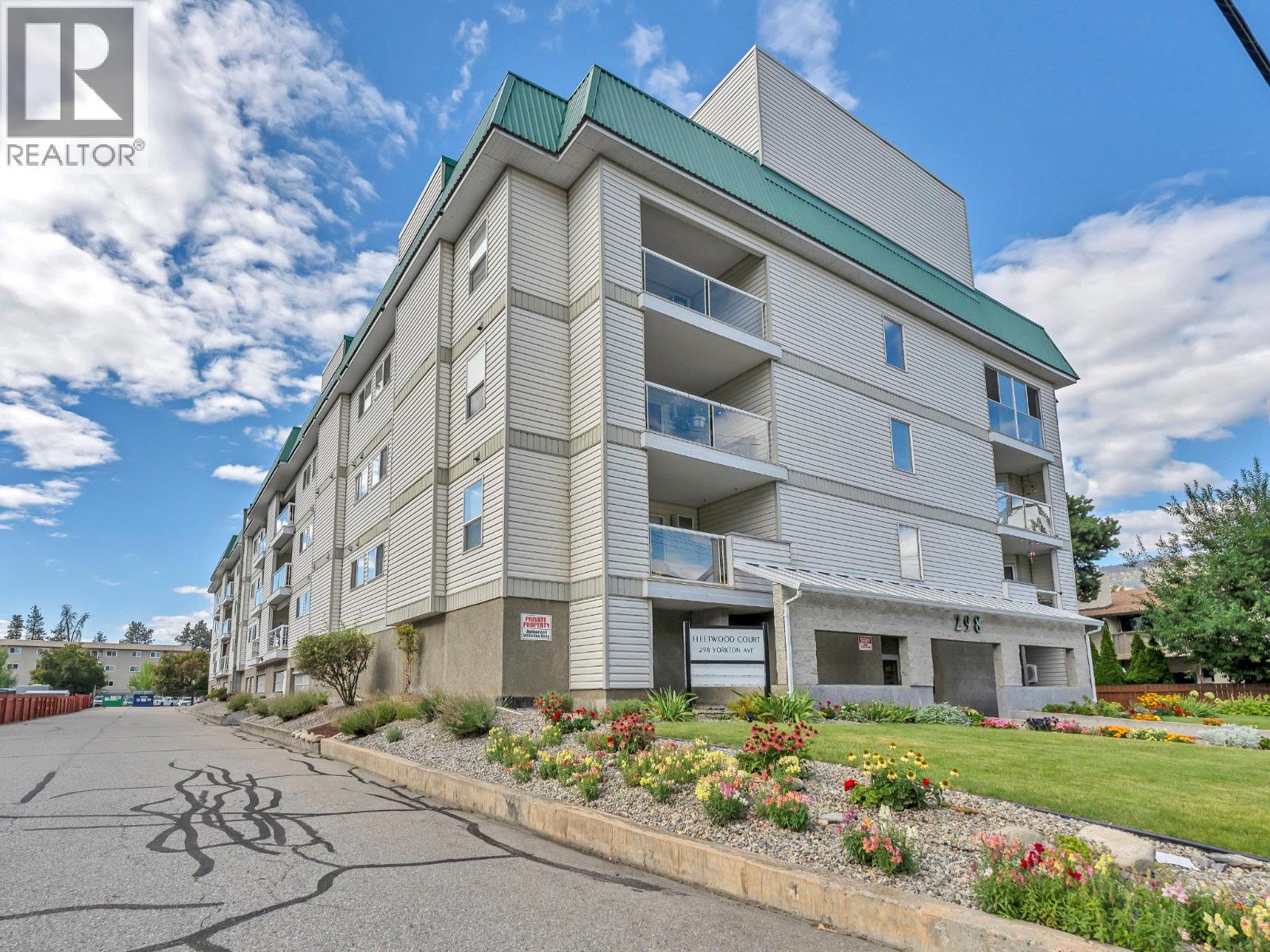 202 298 YORKTON Avenue, Penticton