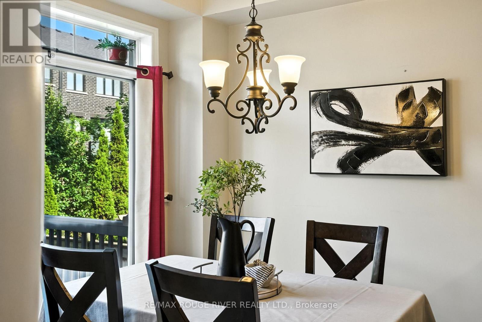 Photo 13 of 47 James Govan Drive, Whitby ON