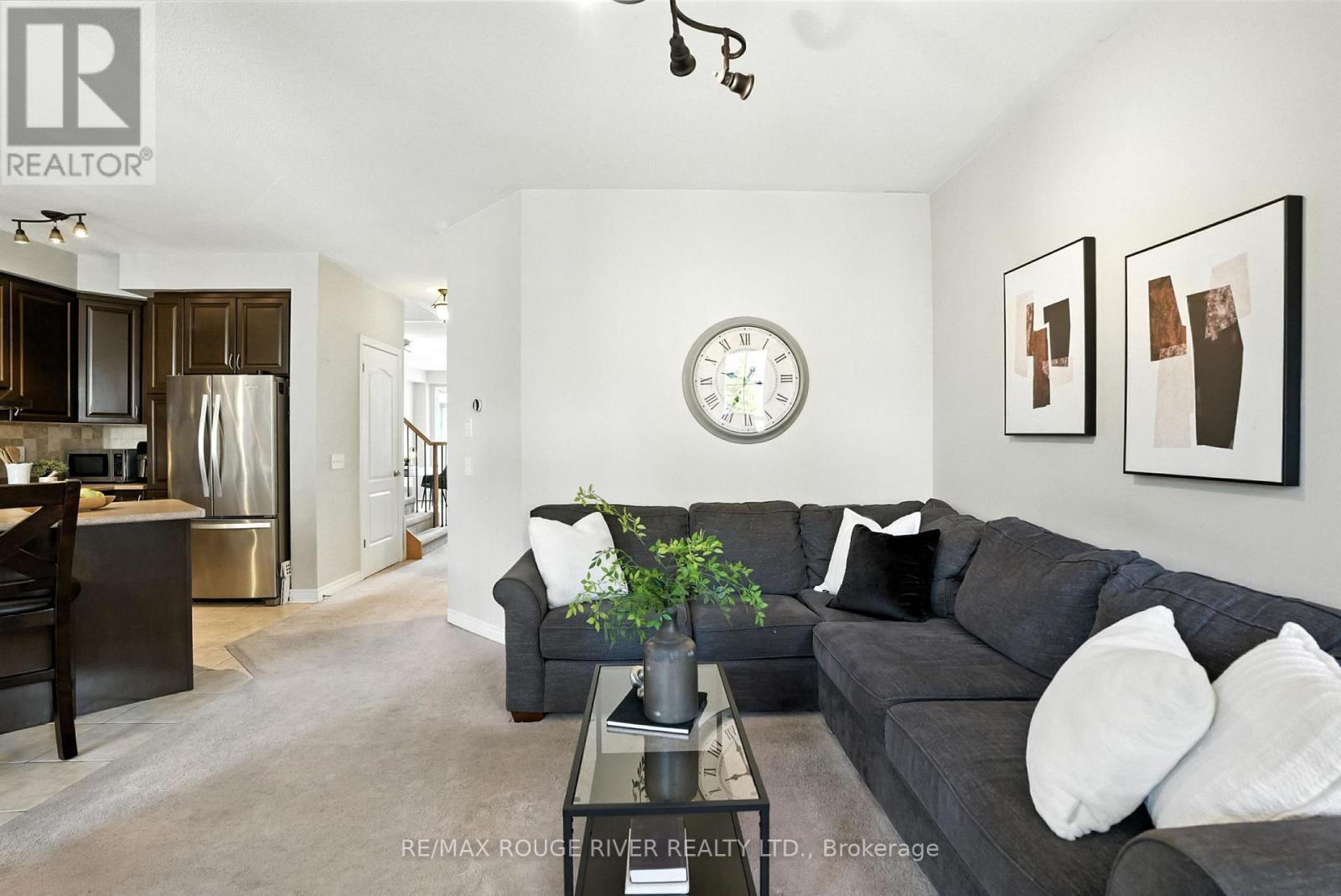 Photo 8 of 47 James Govan Drive, Whitby ON