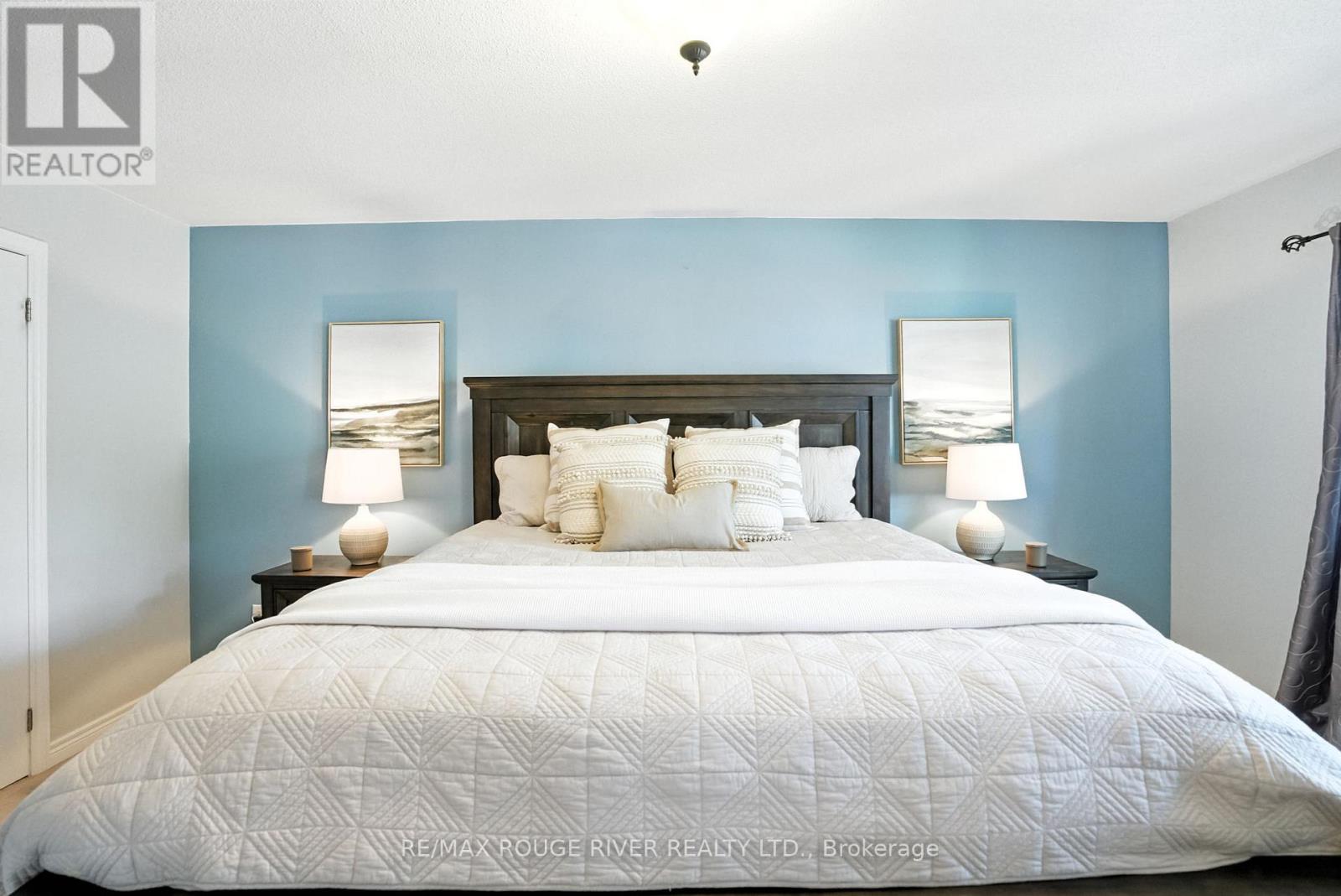 Photo 23 of 47 James Govan Drive, Whitby ON