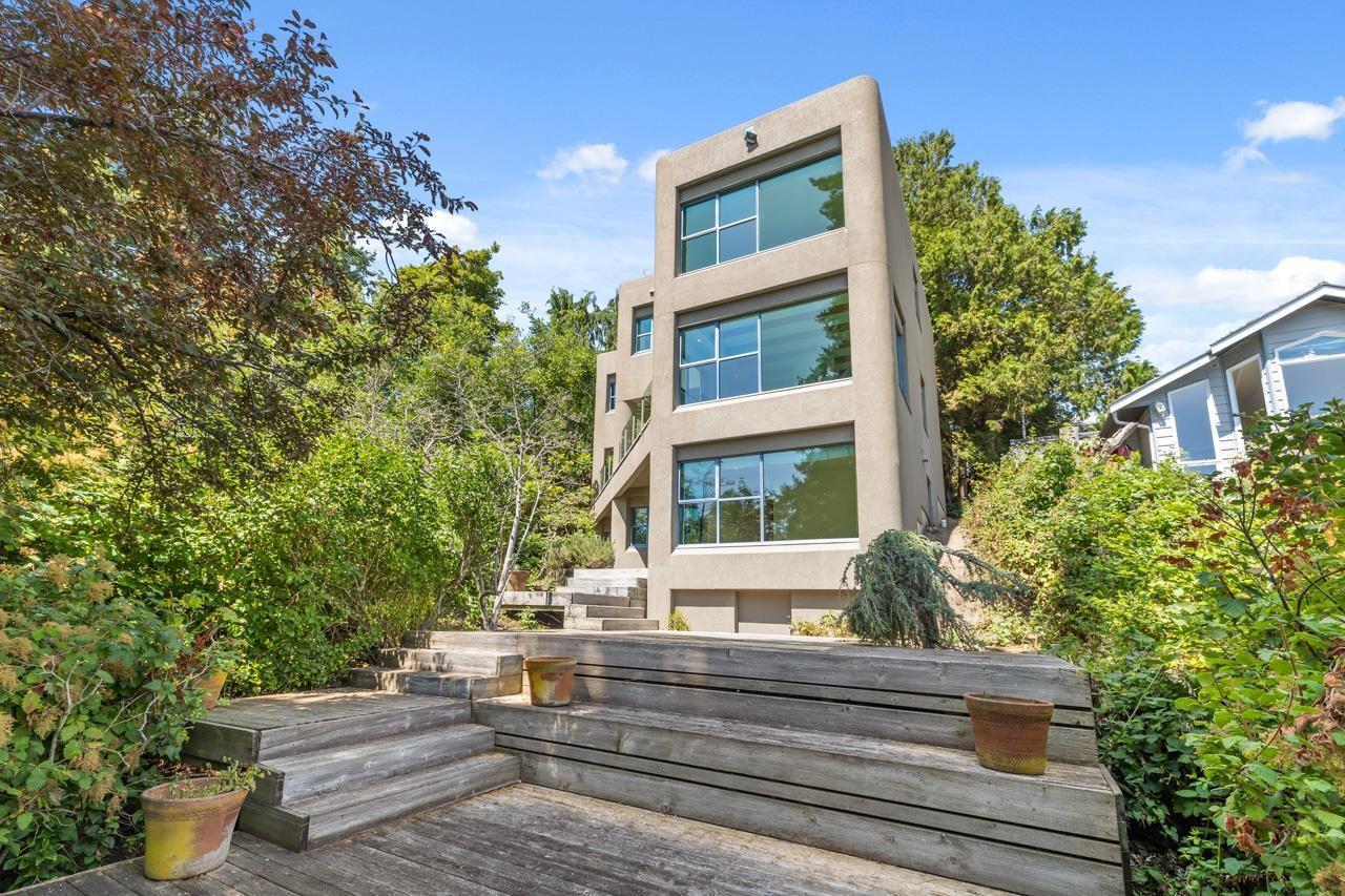 13102 13 AVENUE, Surrey