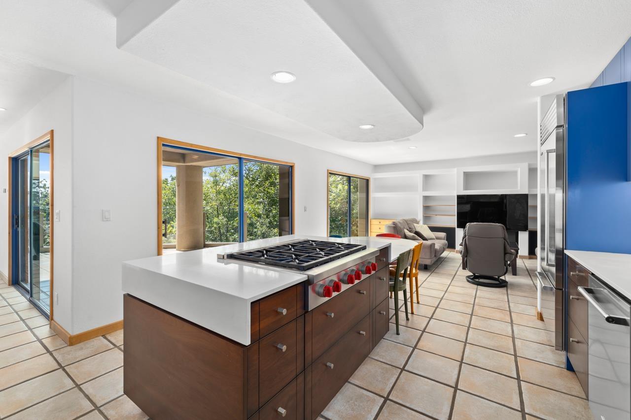 13102 13 AVENUE, Surrey