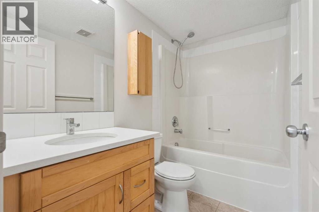 Single Family House for Sale in   Panamount Drive NW Panorama Hills Calgary 