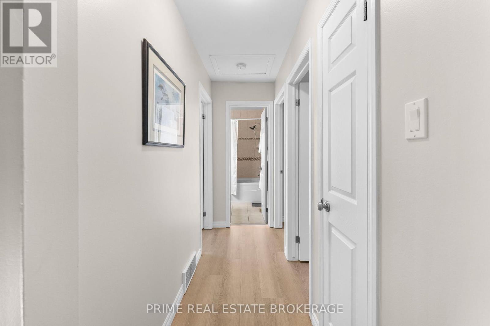 Photo 25 of 304 Wilkins Street, London South ON