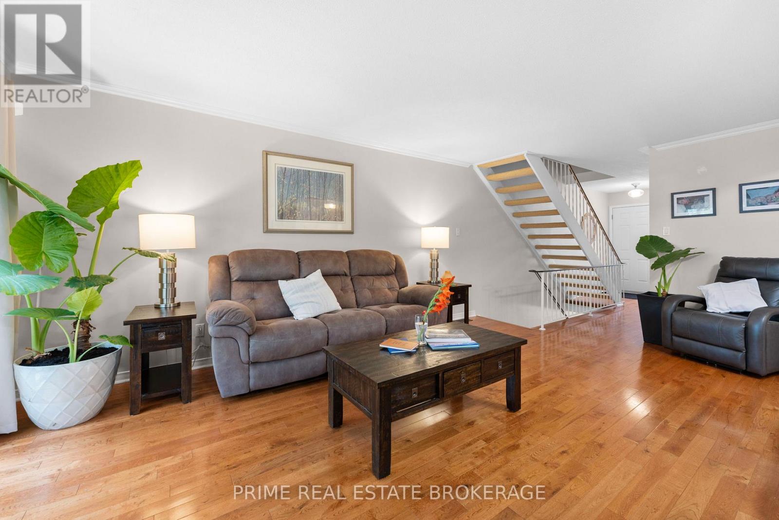Photo 16 of 304 Wilkins Street, London South ON