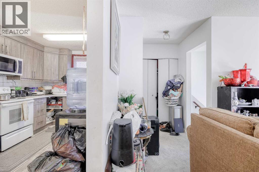 Single Family House Bi-level for Sale in   Avenue NE Whitehorn Calgary 