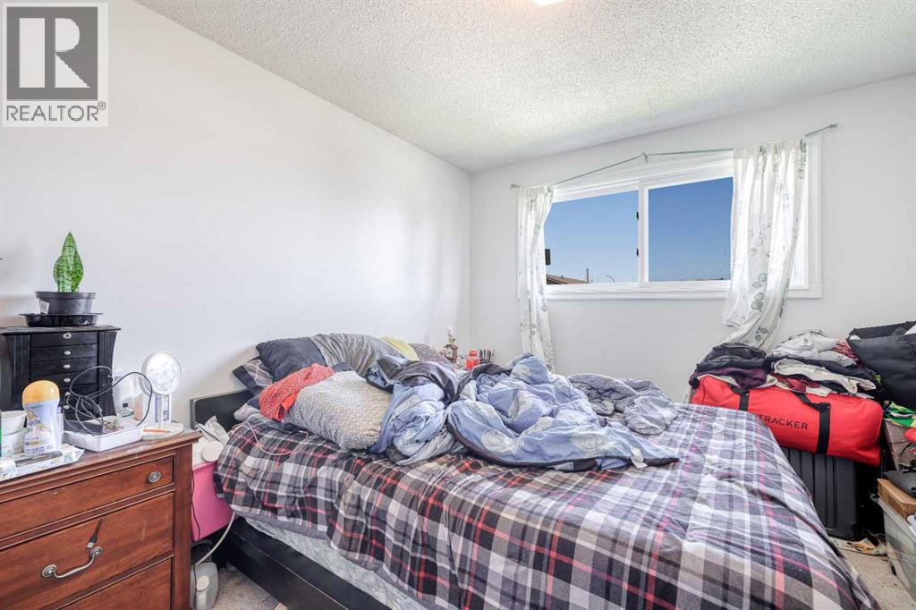 Single Family House Bi-level for Sale in   Avenue NE Whitehorn Calgary 