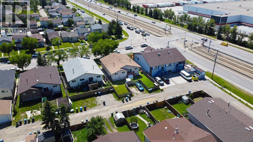 Single Family House Bi-level for Sale in   Avenue NE Whitehorn Calgary 