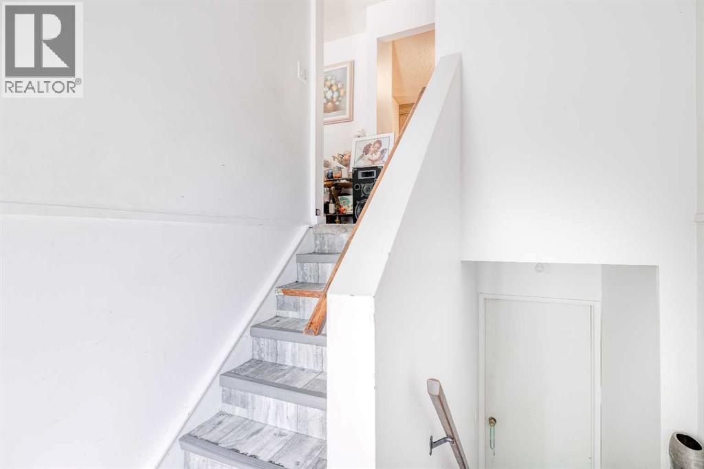 Single Family House Bi-level for Sale in   Avenue NE Whitehorn Calgary 