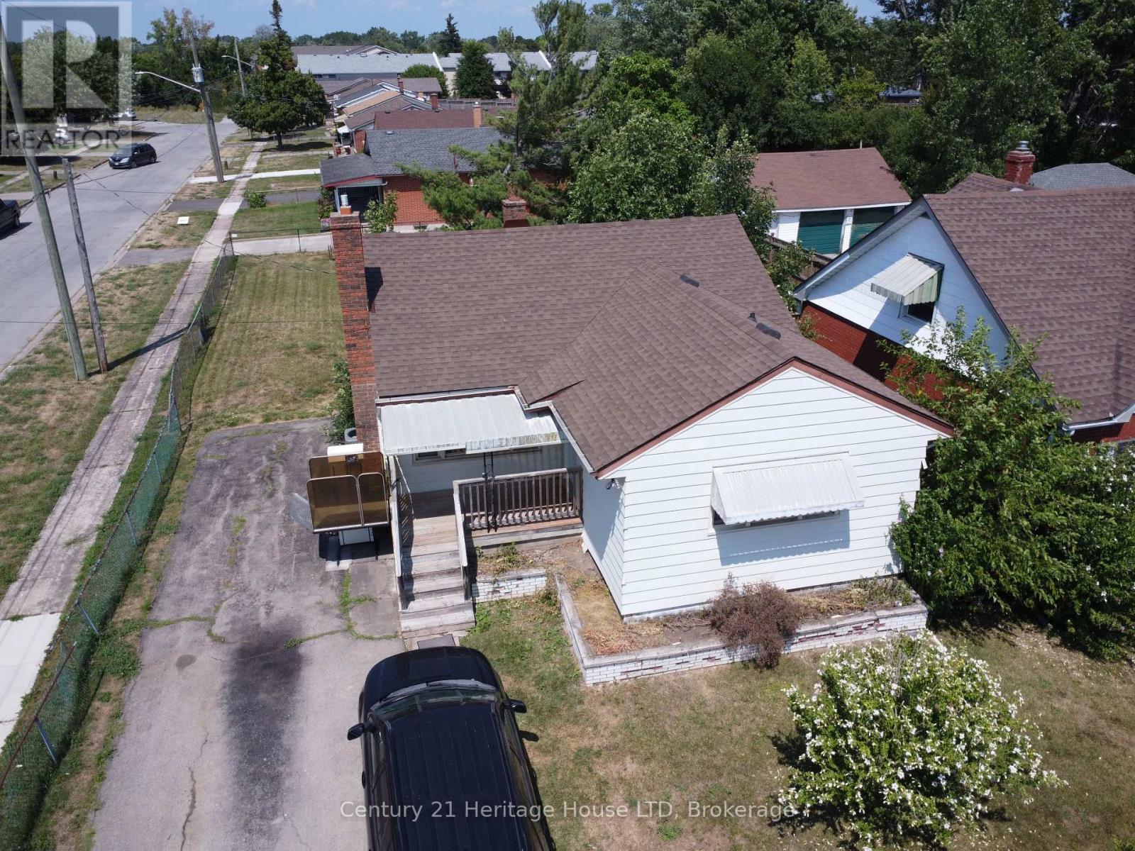 Photo 18 of 52 Catherine Street, Fort Erie ON