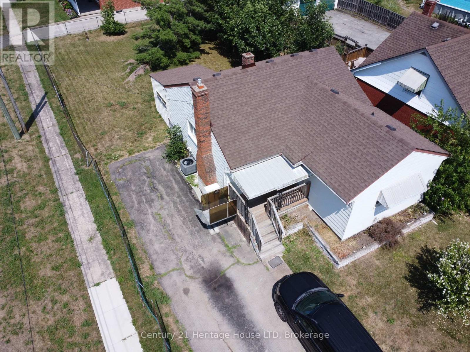 Photo 46 of 52 Catherine Street, Fort Erie ON
