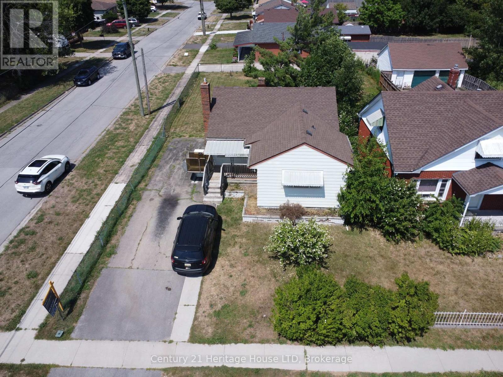 Photo 30 of 52 Catherine Street, Fort Erie ON