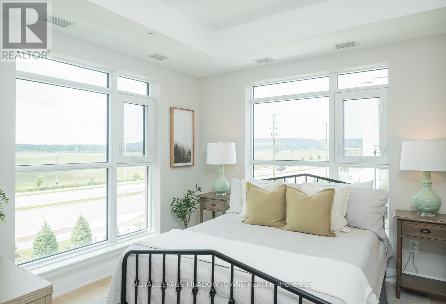 Photo 11 of 308 480 Gordon Krantz Avenue, Milton ON