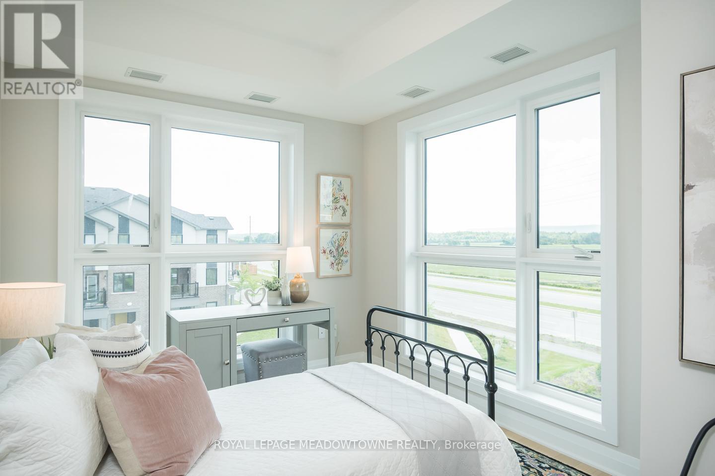 Photo 17 of 308 480 Gordon Krantz Avenue, Milton ON